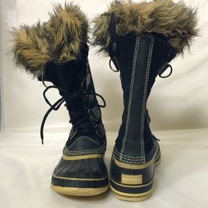 Sorel Joan of Artic Boots Size 8 in Black and Tan